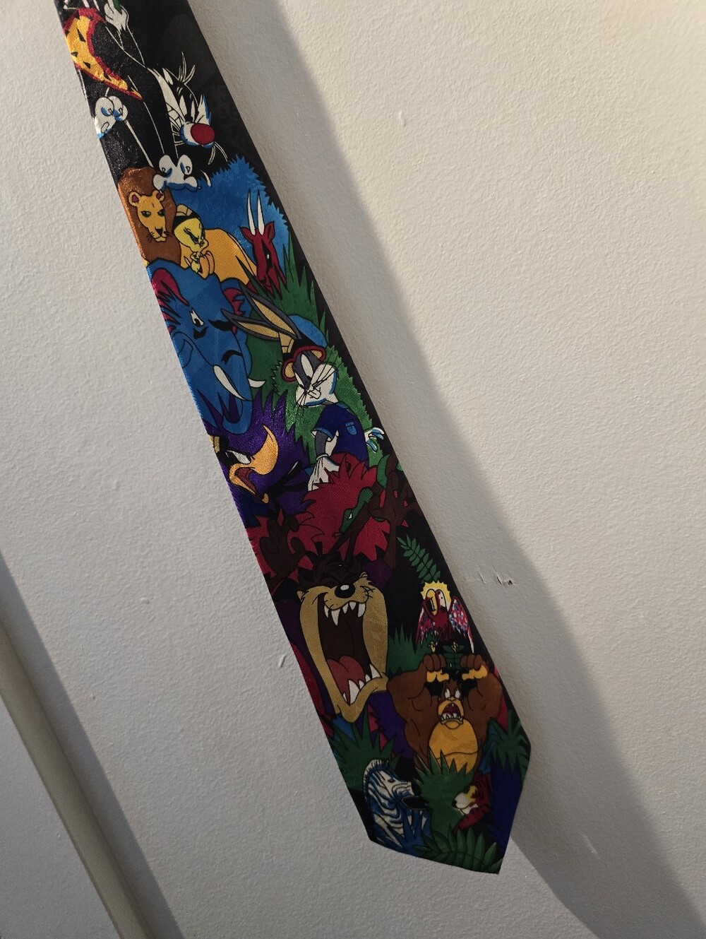 Vintage Looney Tunes Mania Cartoon Tie - Black with Multicolor Characters
